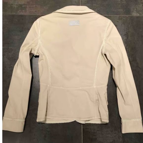 Women's Cream Blazer - Picture 16 of 17